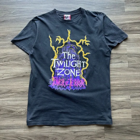 トップス 90s DISNEY \"Tower of Terror\" vintage T vintage 90s WALT DISNEY WORLD THE TWILIGHT ZONE TOWER OF TERROR T